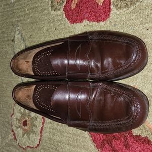 Men's dress shoes